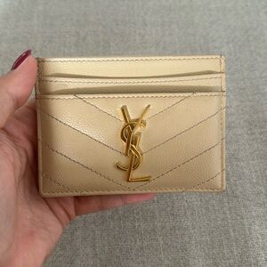 YSL  Saint Laurent Cassandre
Matelasse Cardholder